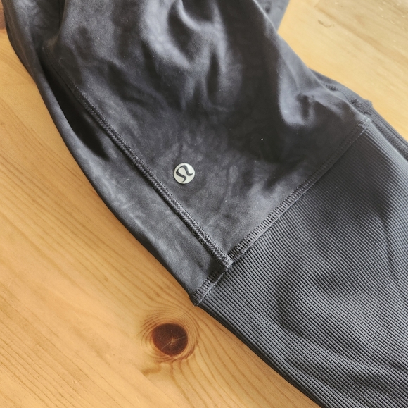 Lululemon Runday Crop Sz.12, Inseam 23". EUC - Picture 12 of 12